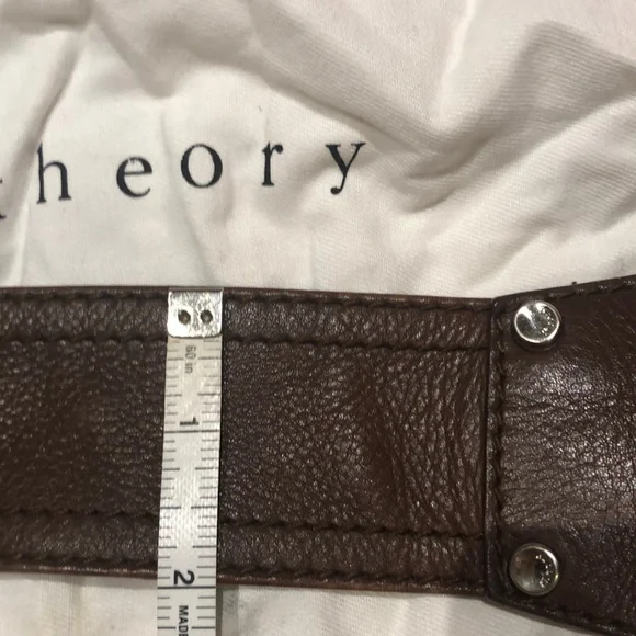 Theory Brown Leather Crossbody Bag with Sophisticated Design - Picture 12 of 12